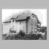 111-0961 Ortsteil Allenberg - Das Aerztehaus um 1932.jpg